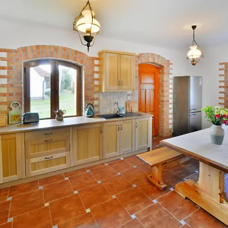 Comfortable Rural Home, Grabczyn